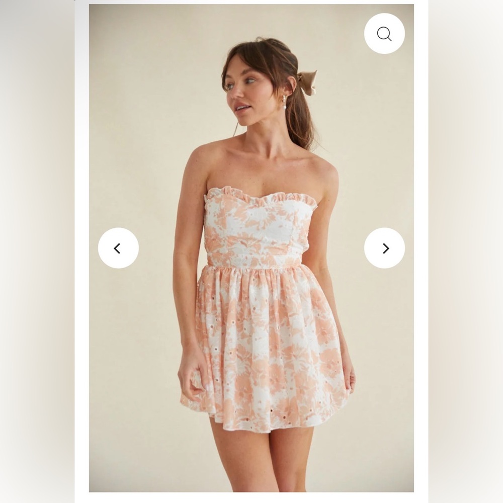 American Threads “Kaylie” Orange and White Strapless Floral Mini Dress